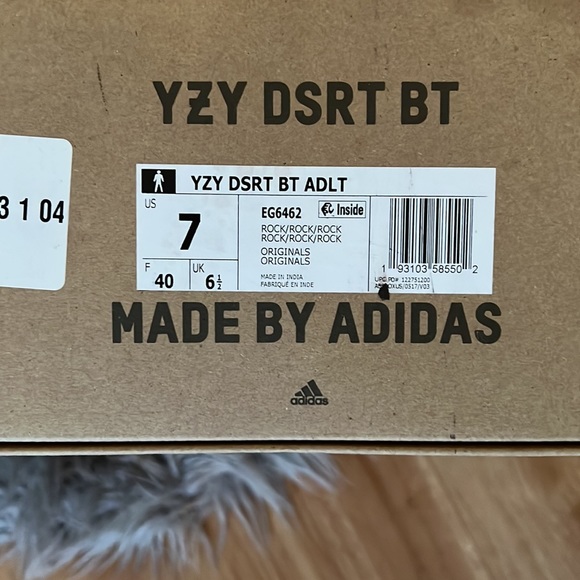 Yeezy Dsrt Boot Color Rock - Picture 4 of 4